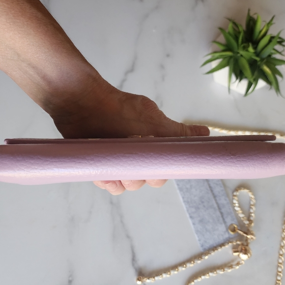 Gucci Lavendar Long Front Flap Wallet on Chain, Handpainted Flowes - Picture 7 of 11